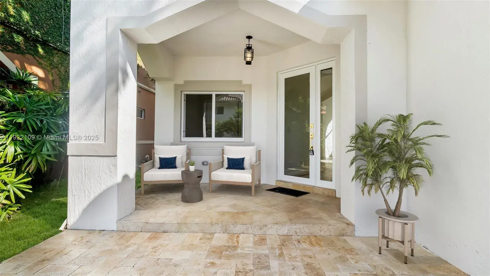 3559 Forest View Cir, Dania Beach FL 33312