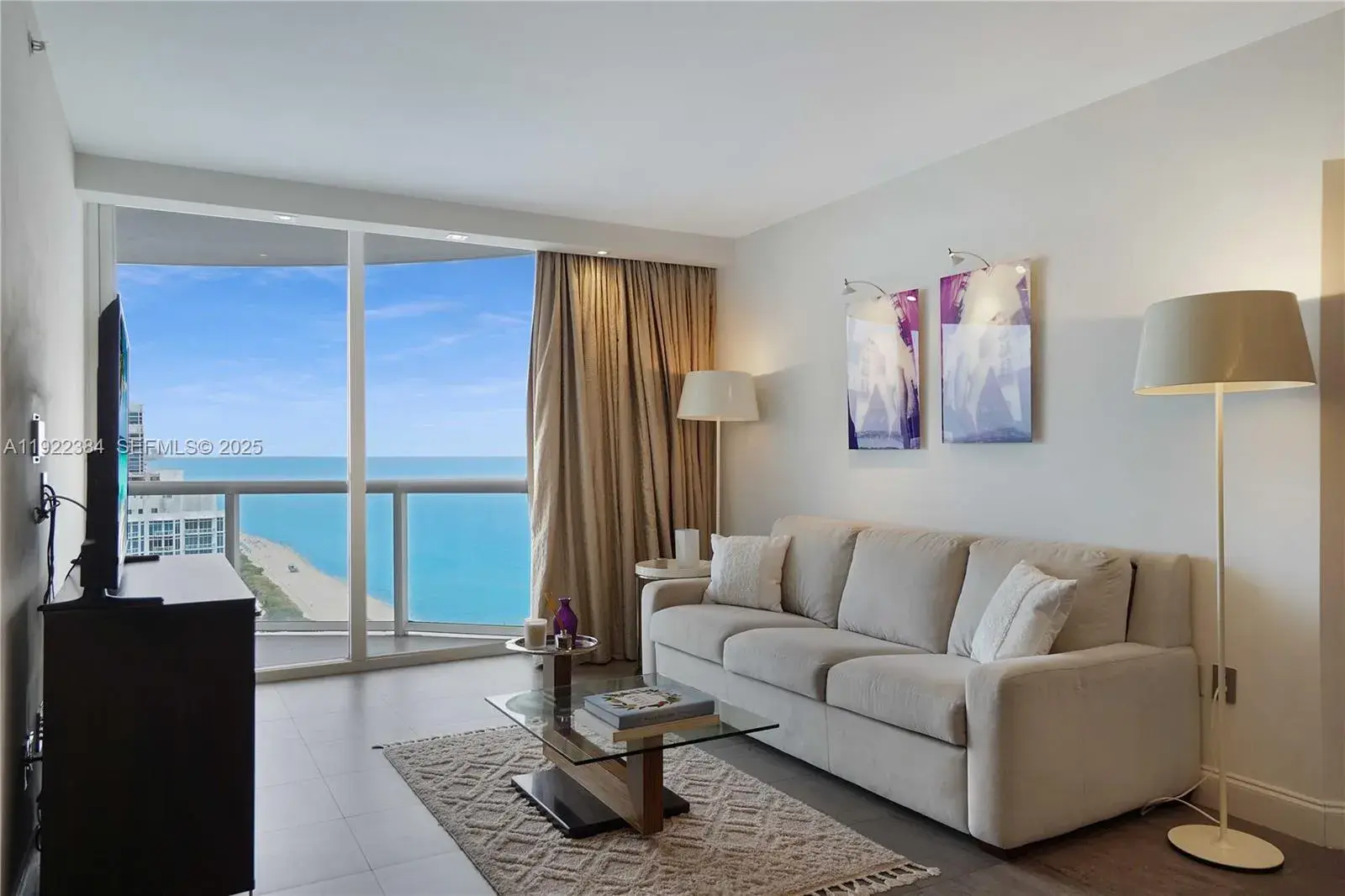 1 bedroom 1 bath Residential Lease for rent at 6365 Collins Ave # 2711, Miami Beach FL 33141