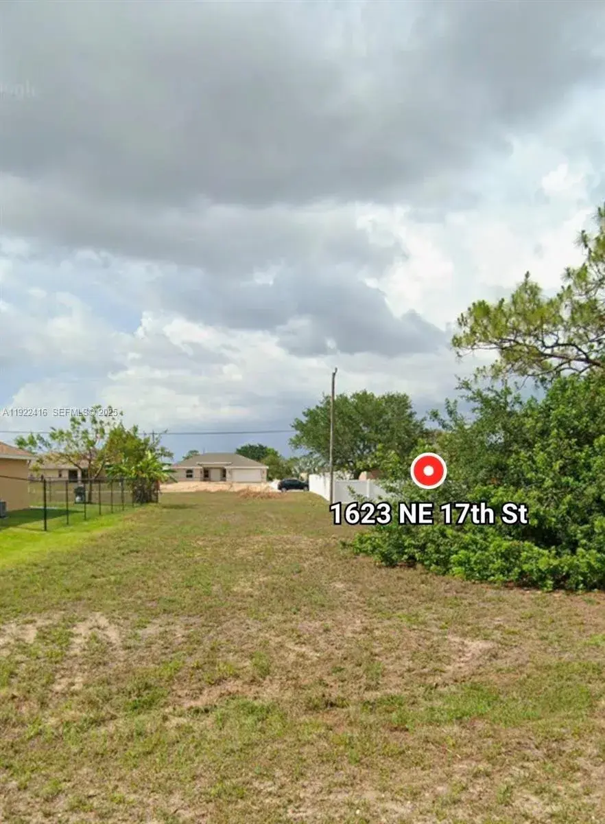Land/Boat Docks for sale at 1623 NE 17th ST, Cape Coral FL 33909