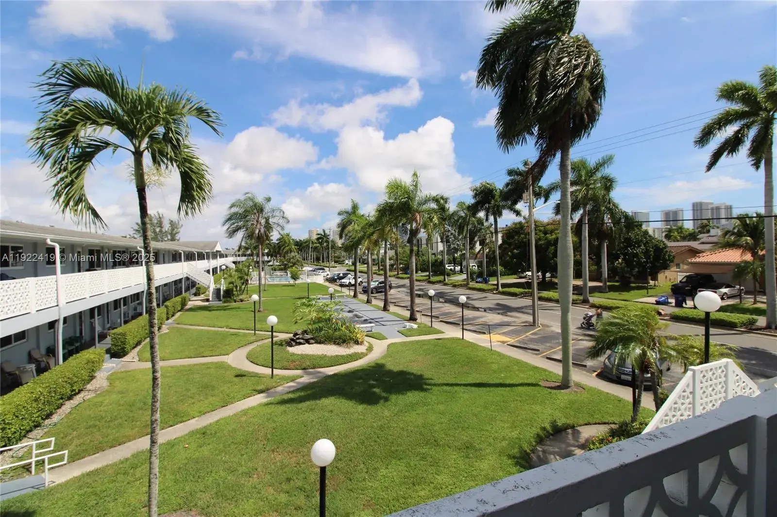 600 Layne # 216, Hallandale Beach FL 33009