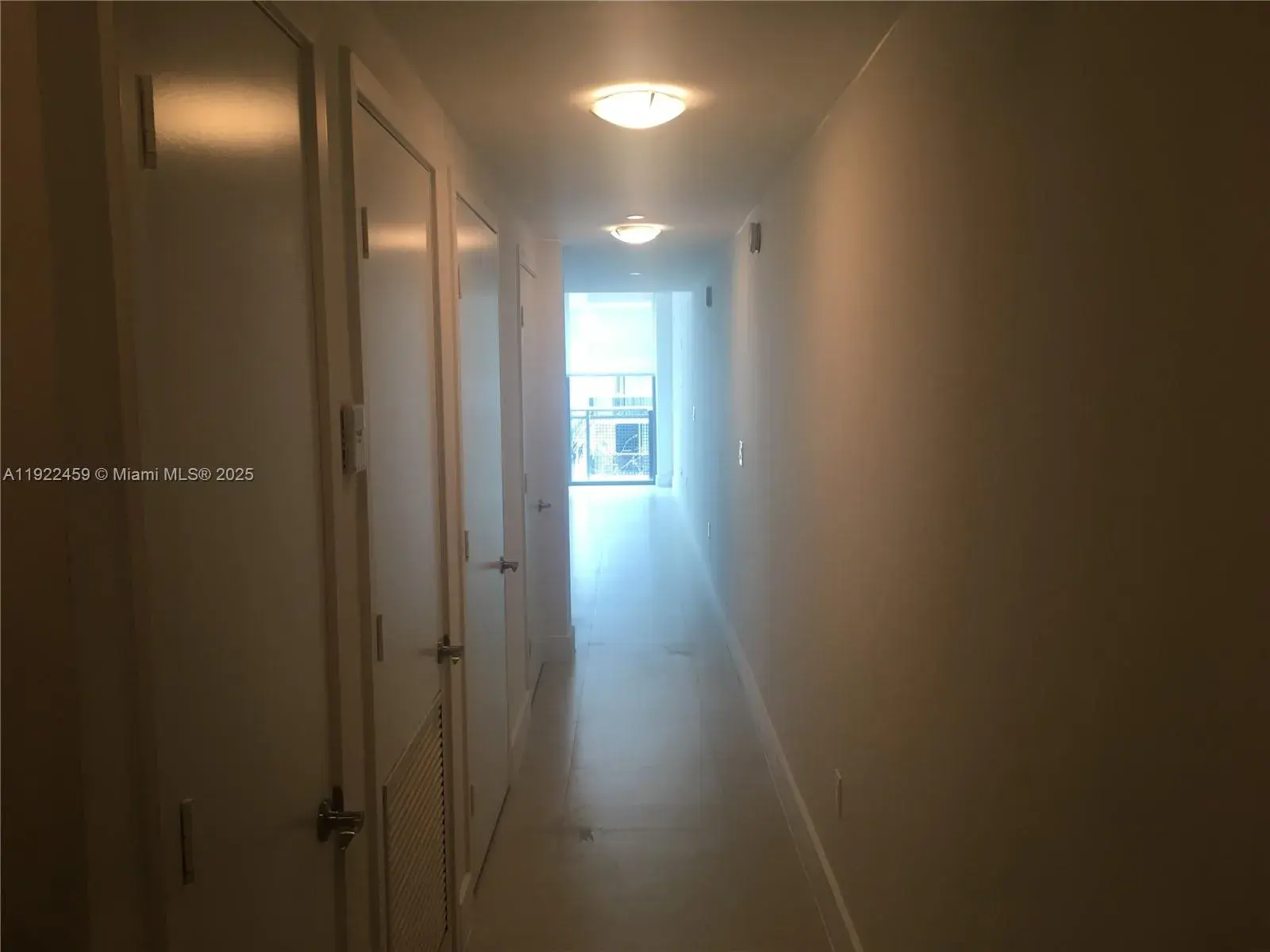 6000 Collins Ave # 521, Miami Beach FL 33140