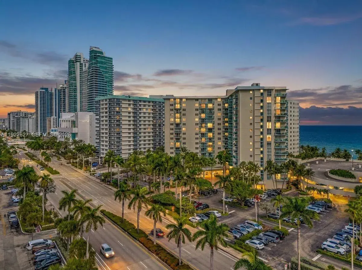 2 bedroom 2 bath Residential for sale at 3801 S Ocean Dr # 7V, Hollywood FL 33019