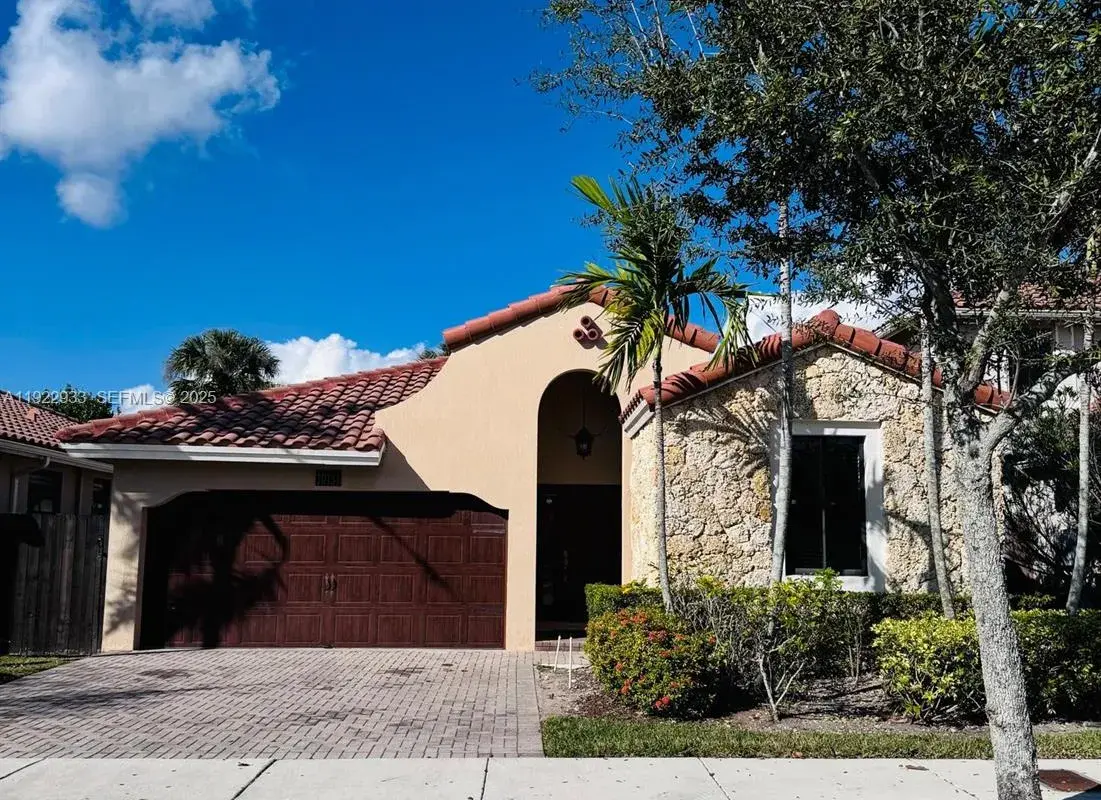10131 NW 10th St, Miami FL 33172
