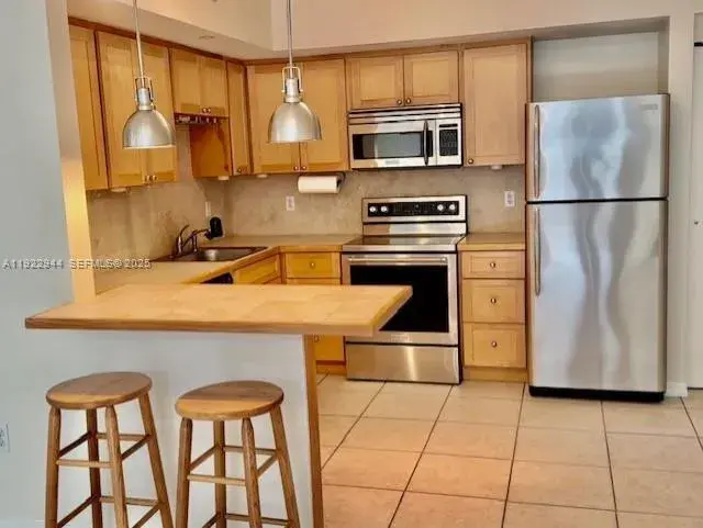 2630 SW 28th St # 16, Miami FL 33133