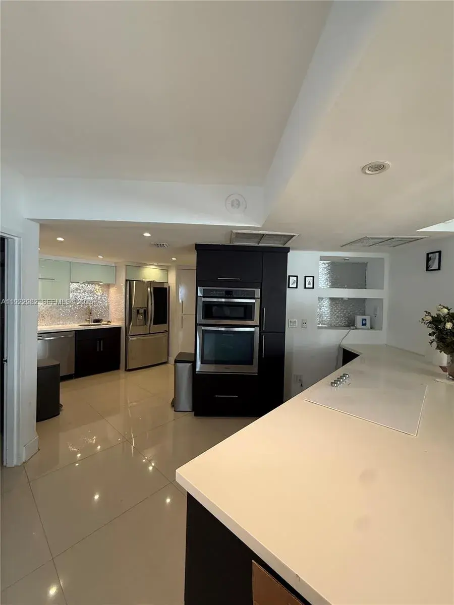 825 Brickell Bay Dr # 1151, Miami FL 33131 photo 5