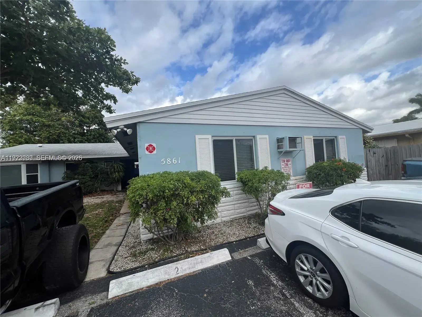 5861 NE 18th Ave, Fort Lauderdale FL 33334