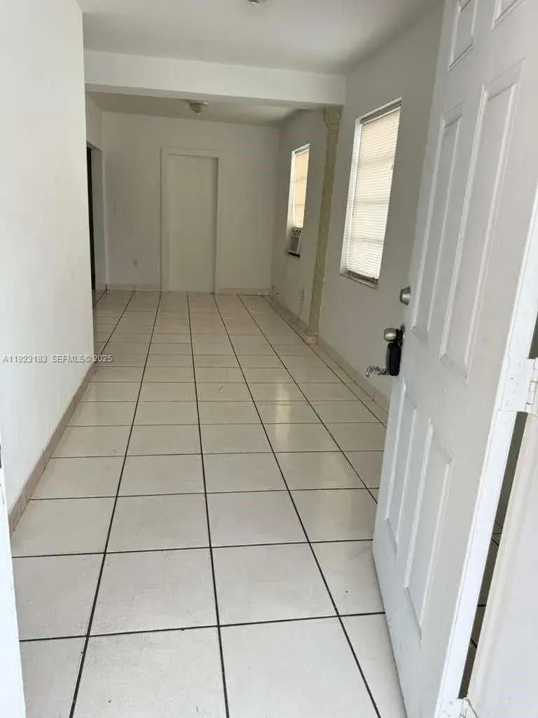 526 SW 64th Ave, Miami FL 33144