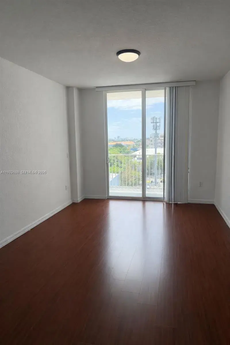 120 SW 8th Ave # 802, Miami FL 33130 photo 2