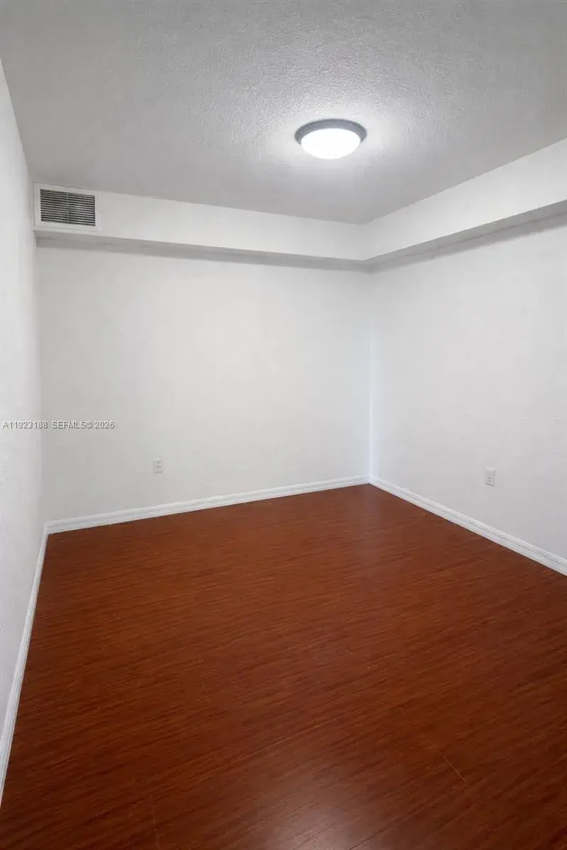 120 SW 8th Ave # 802, Miami FL 33130 photo 3