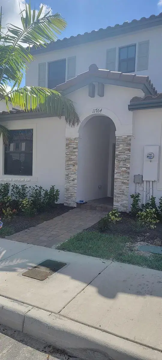 3 bedroom 3 bath Residential for sale at 11764 SW 245th Ter, Homestead FL 33032