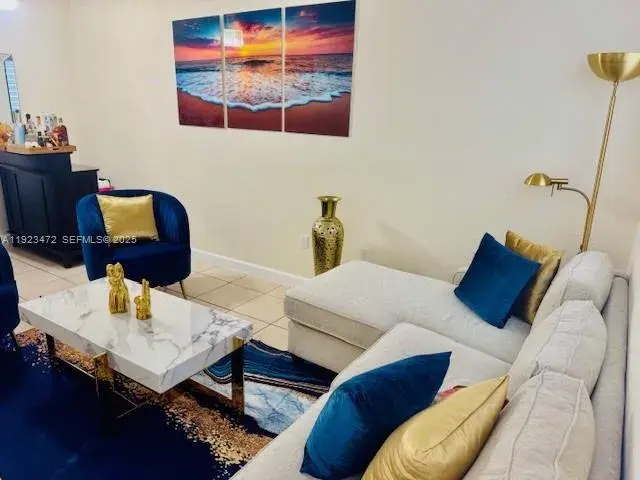 2811 SE 17th Ave # 110, Homestead FL 33035