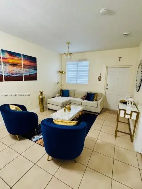 2811 SE 17th Ave # 110, Homestead FL 33035