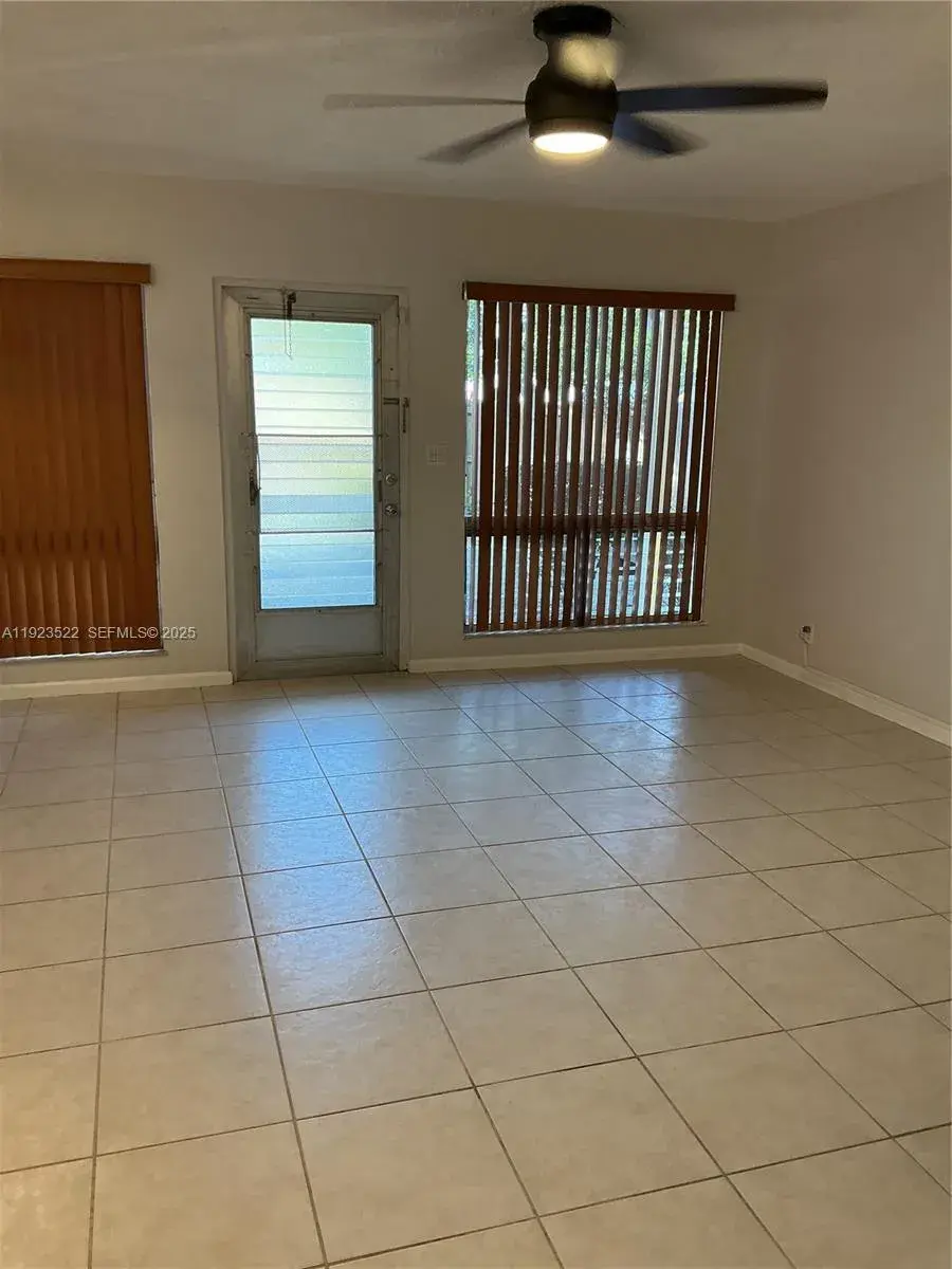 2716 NE 30th Pl # 103C, Fort Lauderdale FL 33306