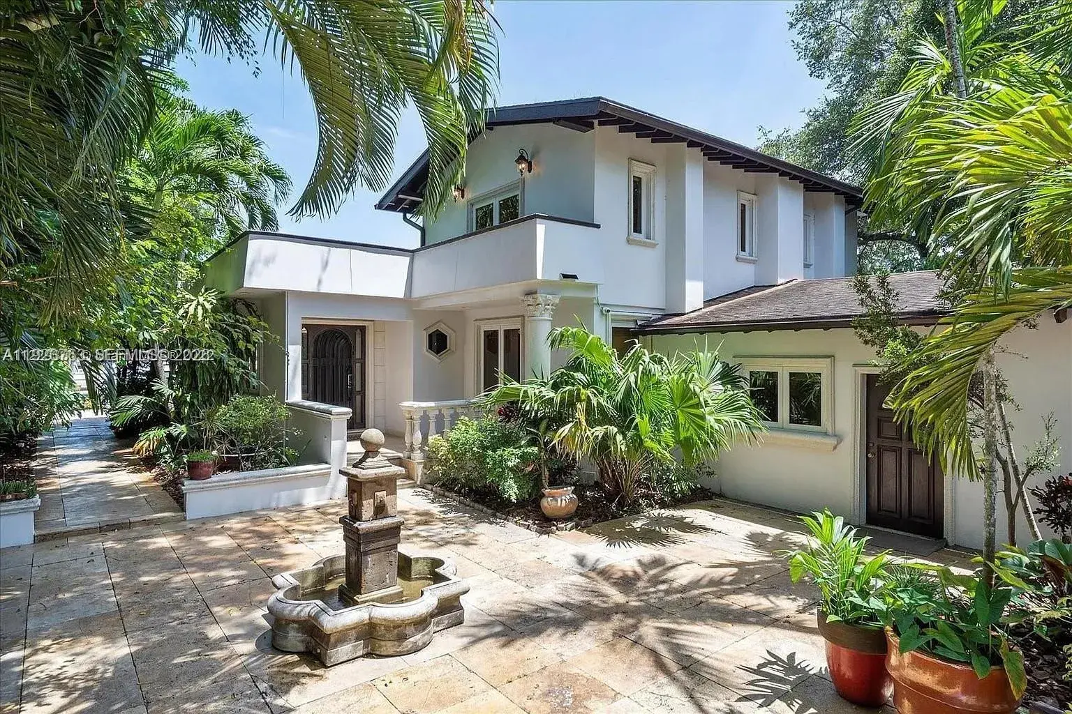 4 bedroom 4 bath Residential Lease for rent at 800 SW 12th, Fort Lauderdale FL 33312