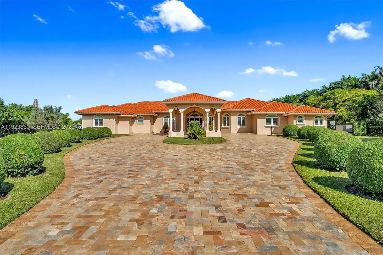 18611 SW 122nd St, Miami FL 33196