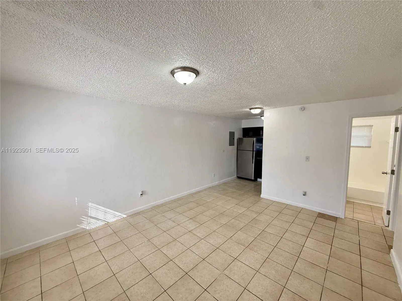 8262 NE 1st Ave, Miami FL 33138