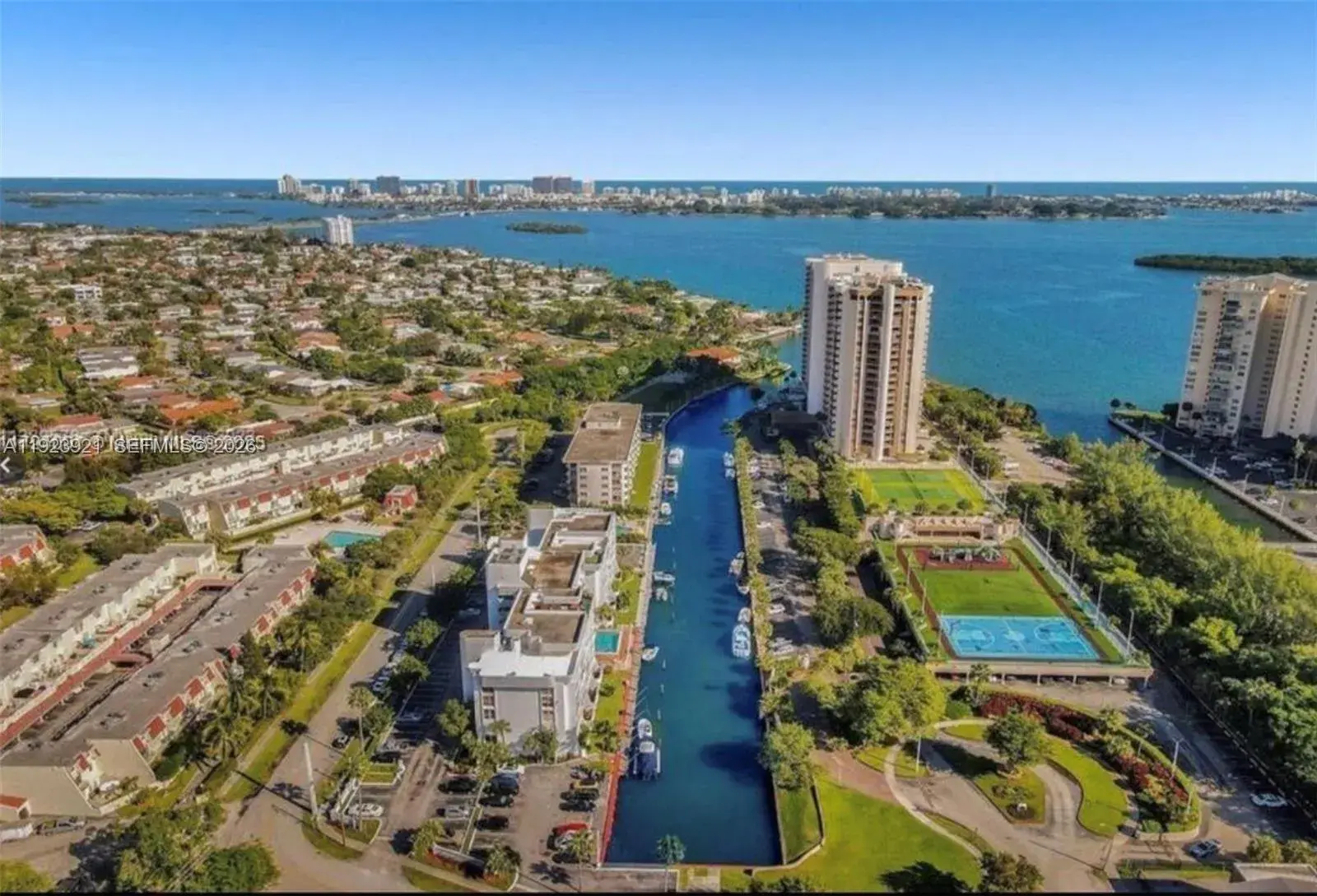 1650 NE 115th St # 405, Miami FL 33181