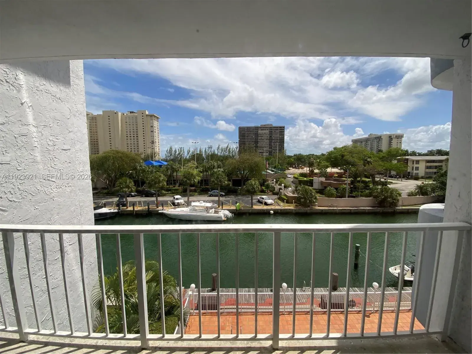 1650 NE 115th St # 405, Miami FL 33181