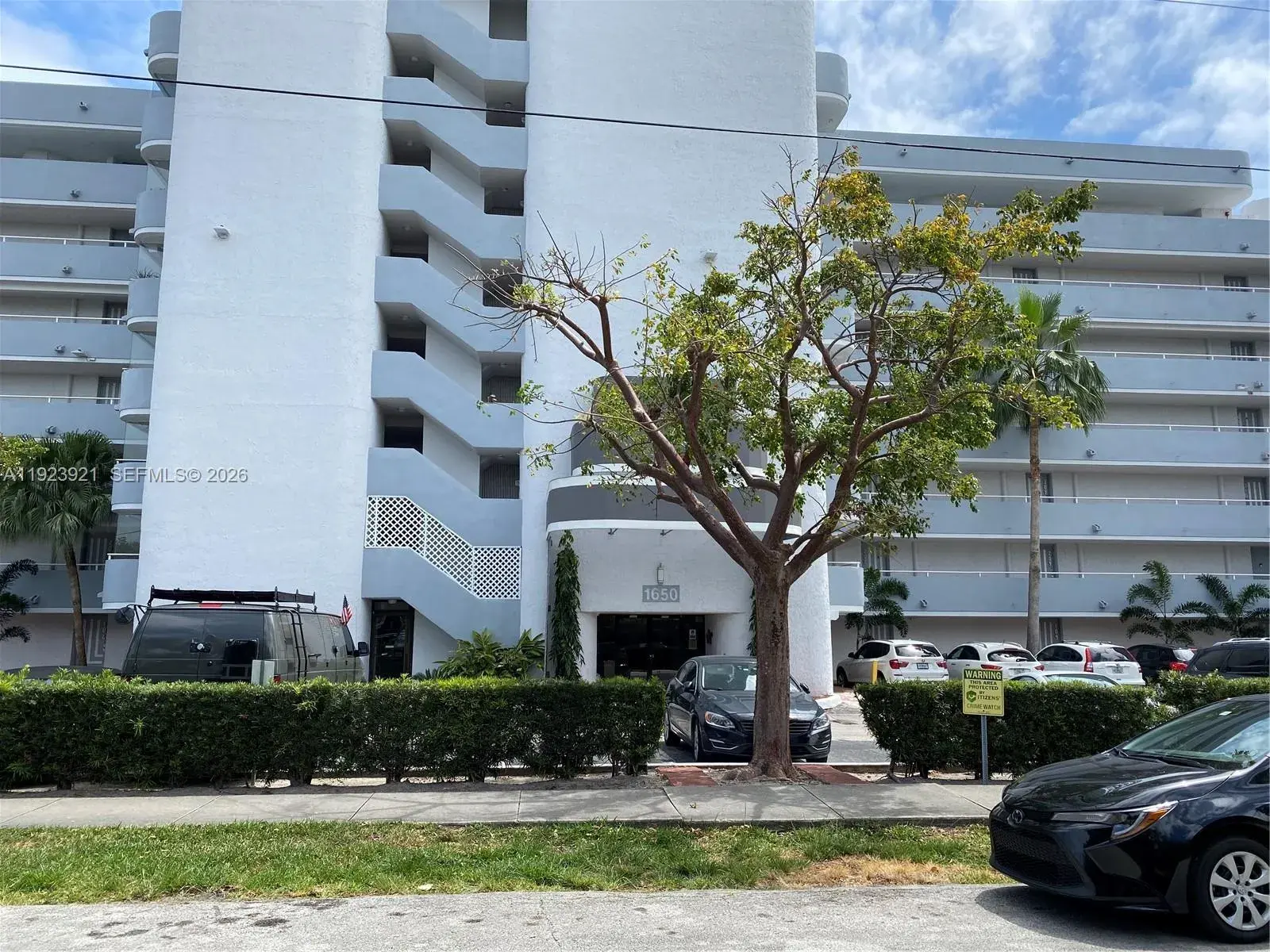 1650 NE 115th St # 405, Miami FL 33181