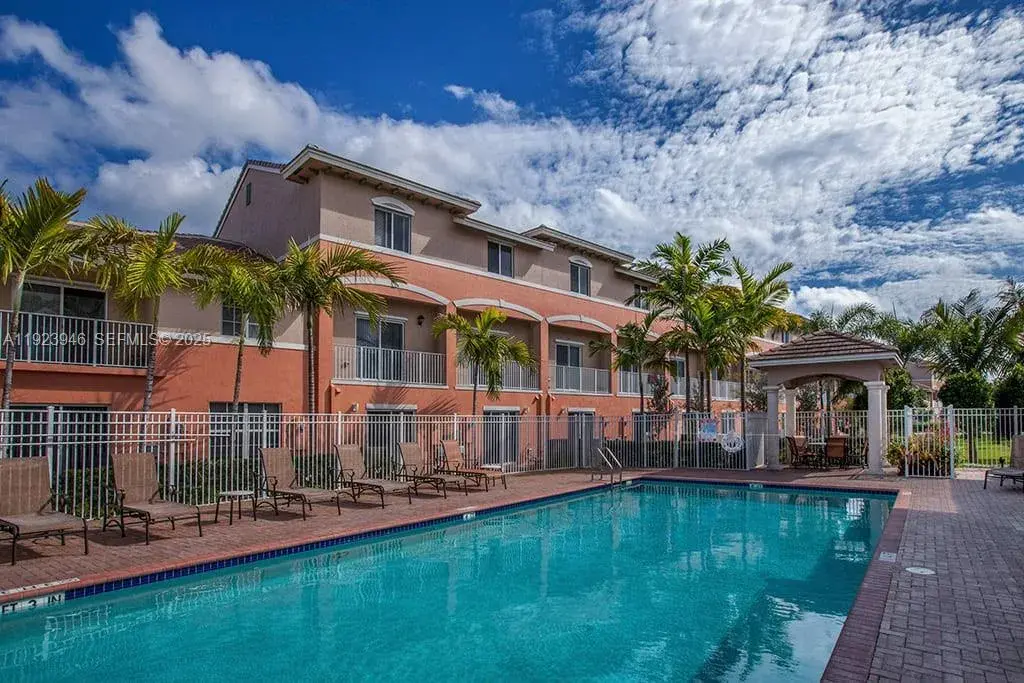 3 bedroom 3 bath Residential for sale at 1826 NE 5th St # 1405, Boynton Beach FL 33435
