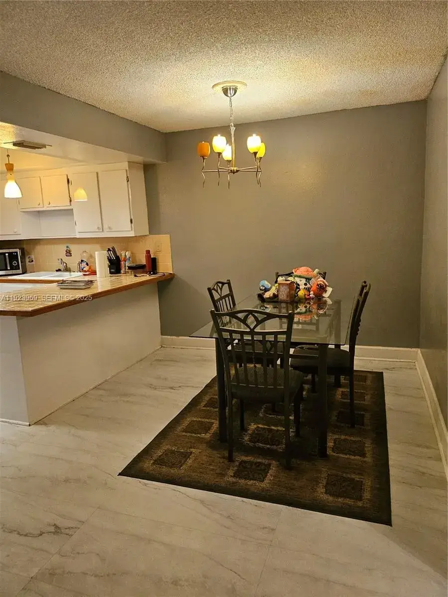 2 bedroom 3 bath Residential for sale at 43 Spinning Wheel Ln # 43, Tamarac FL 33319
