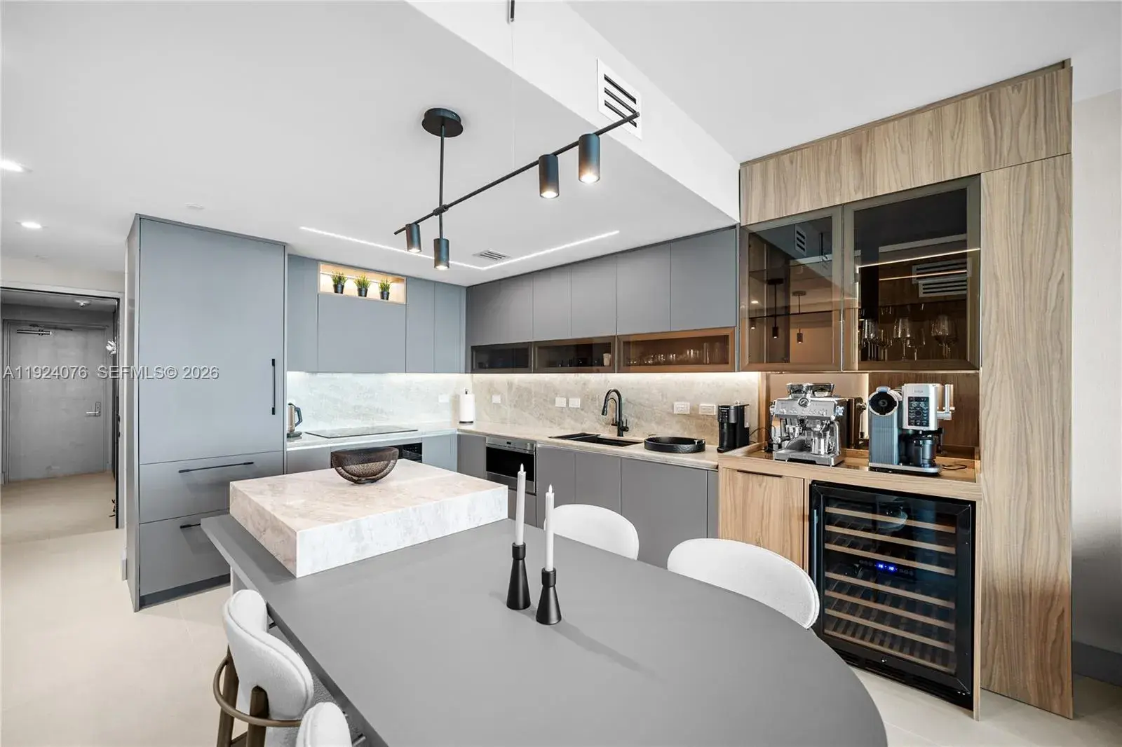 2 bedroom 2 bath Residential for sale at 3131 NE 7th Ave # 2805, Miami FL 33137