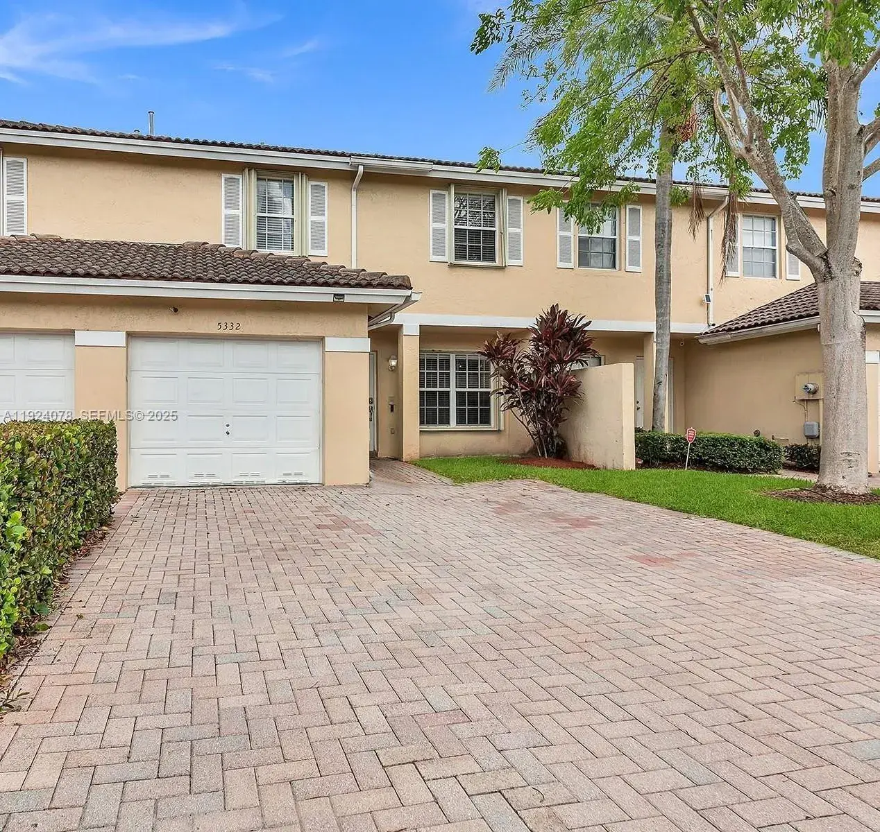 4 bedroom 2 bath Residential for sale at 5332 NW 89th Ave, Sunrise FL 33351
