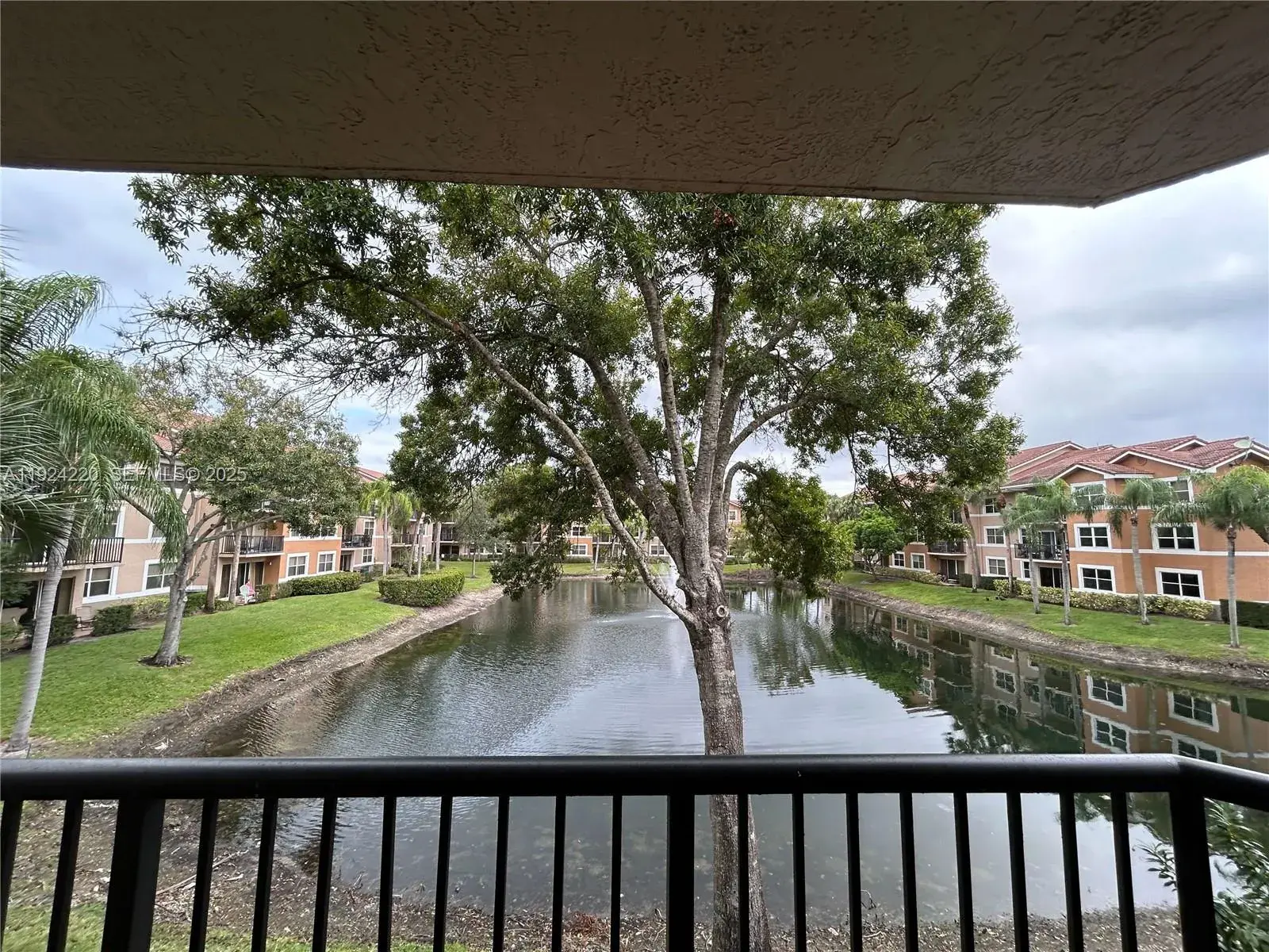 8977 Wiles Rd # 208, Coral Springs FL 33067