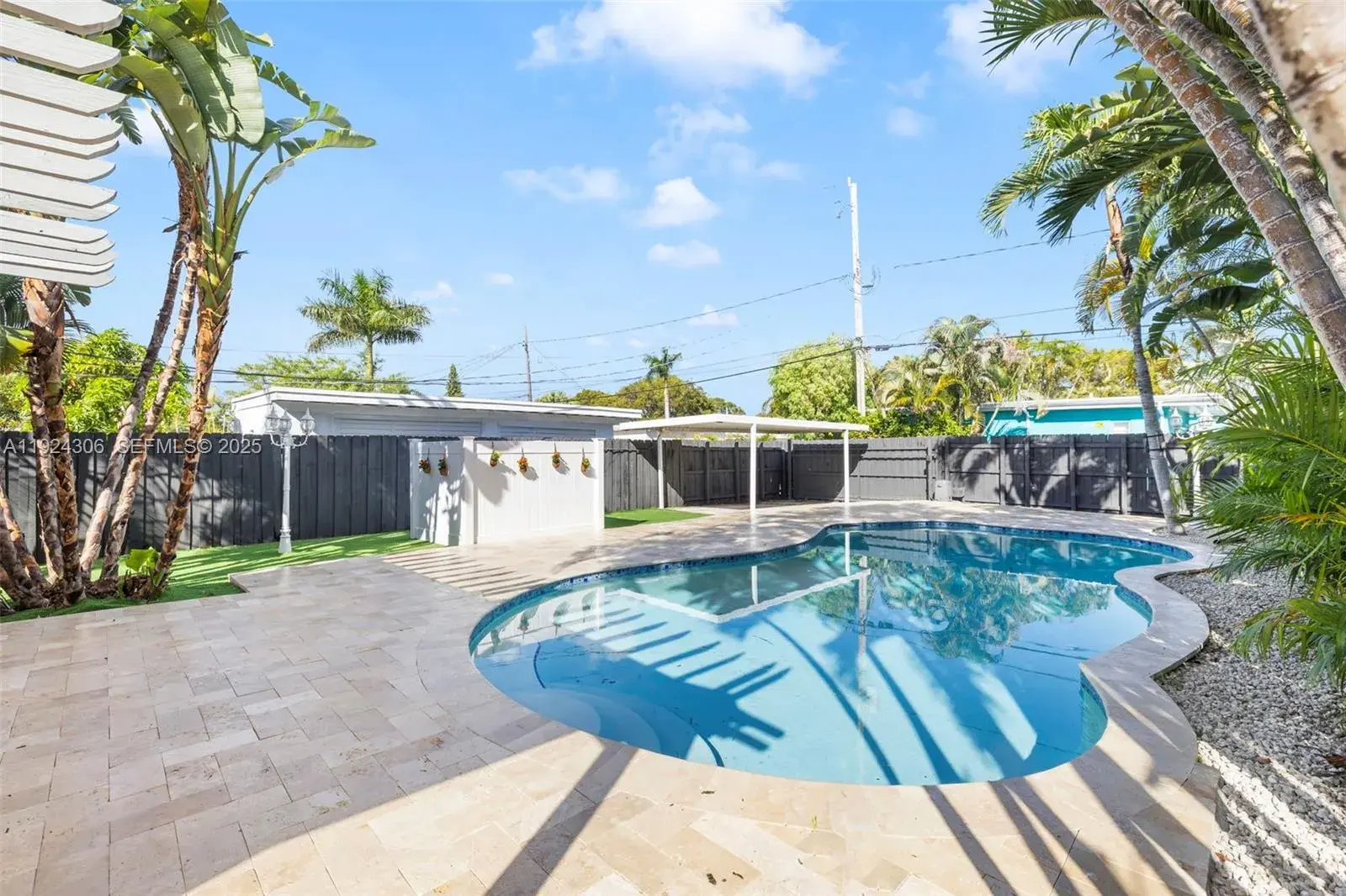 1627 Moffett St, Hollywood FL 33020