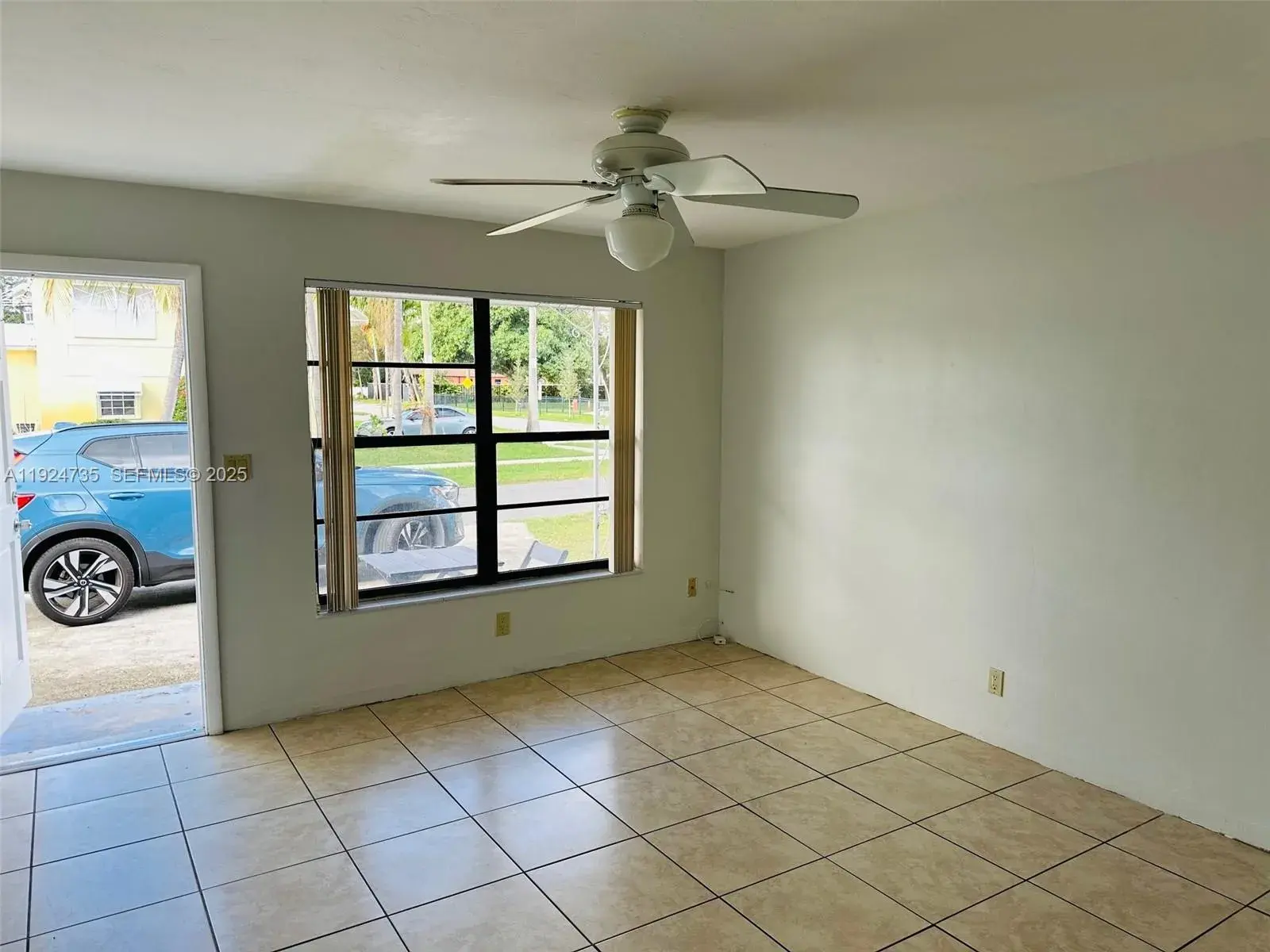 521 SW 9th St # 1, Hallandale Beach FL 33009