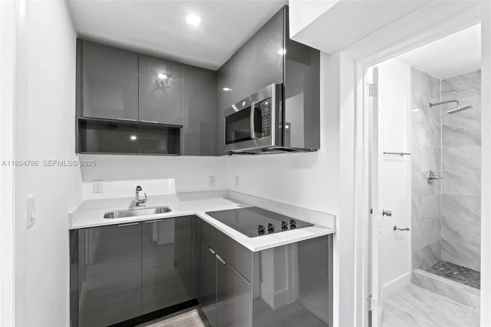 2 bedroom 1 bath Residential Lease for rent at 2847 Polk St # 2, Hollywood FL 33020