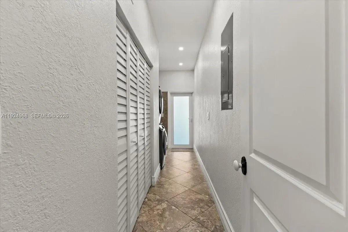 4 bedroom 3 bath Residential for sale at 16751 Waters Edge Dr, Weston FL 33326