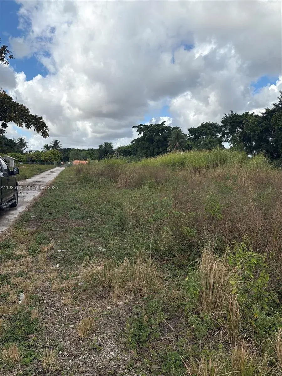 Krome Avenue, Miami FL 33196
