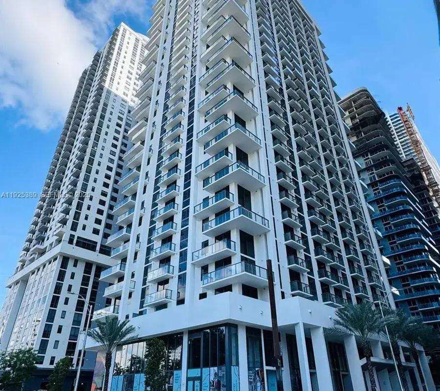 11 NE 6th # 2813, Miami FL 33132