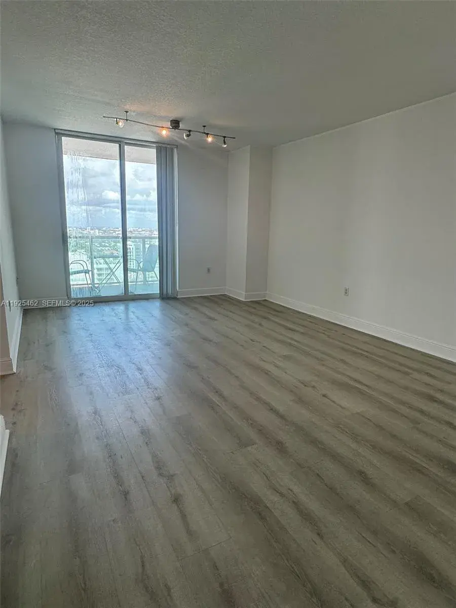1250 S Miami Ave # 2805, Miami FL 33130
