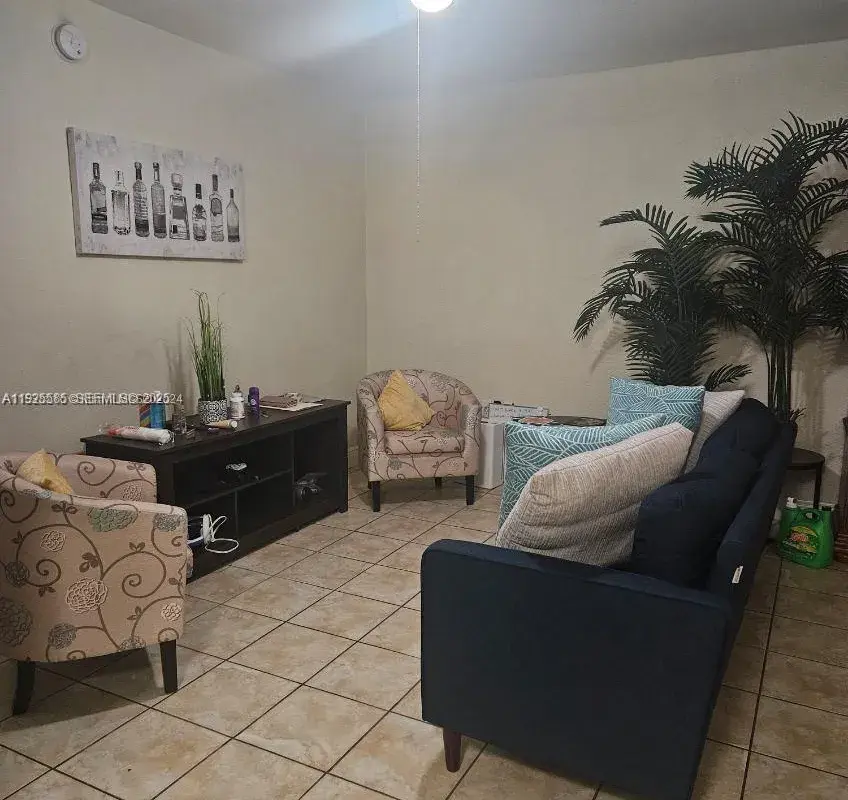 3071 SW 27th Ave # 9, Miami FL 33133
