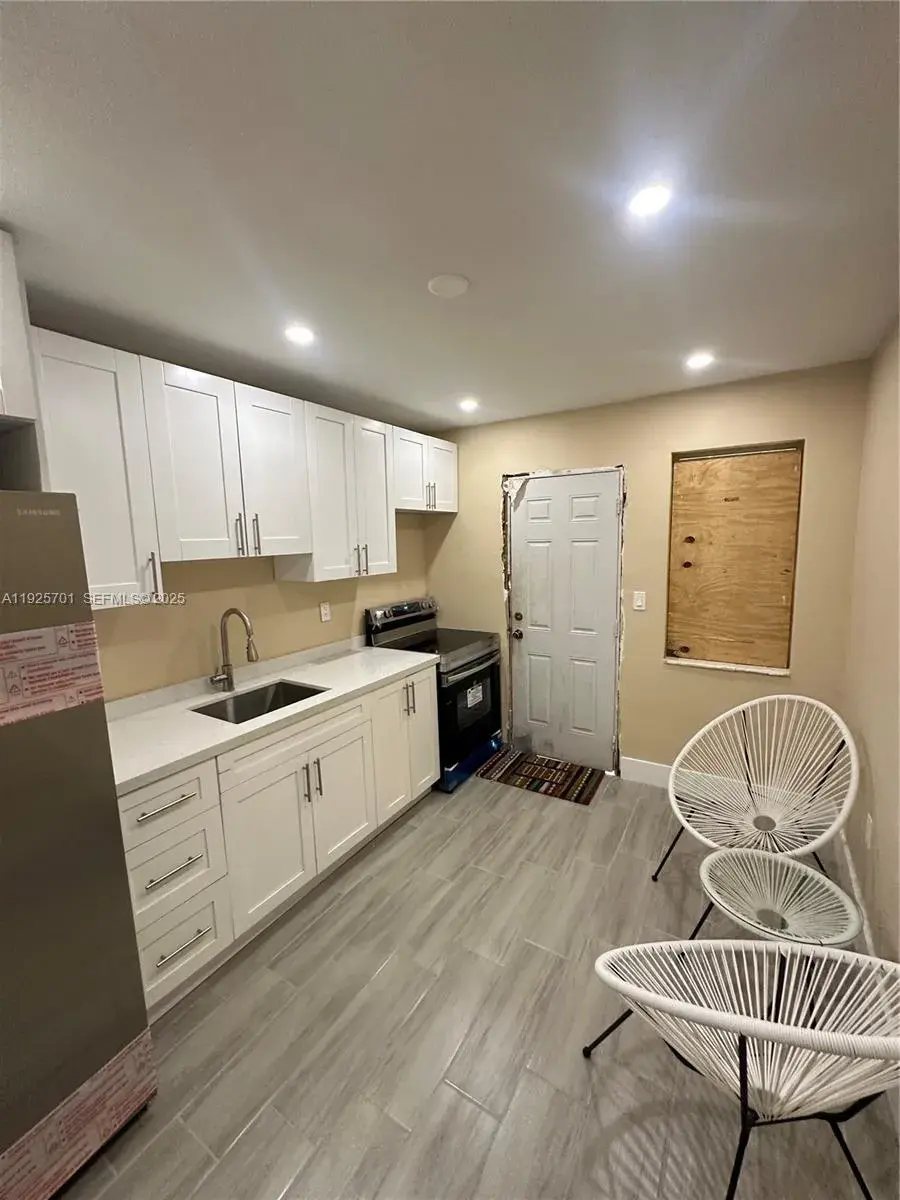 2 bedroom 1 bath Residential Lease for rent at 234 NE 55th Ter # 0, Miami FL 33137