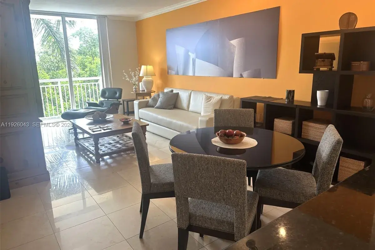 2000 N Bayshore Dr # 318, Miami FL 33137