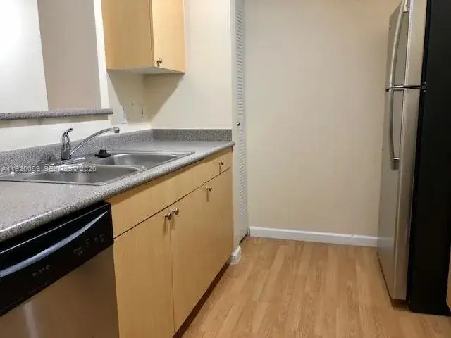 1919 Van Buren St # 212A, Hollywood FL 33020