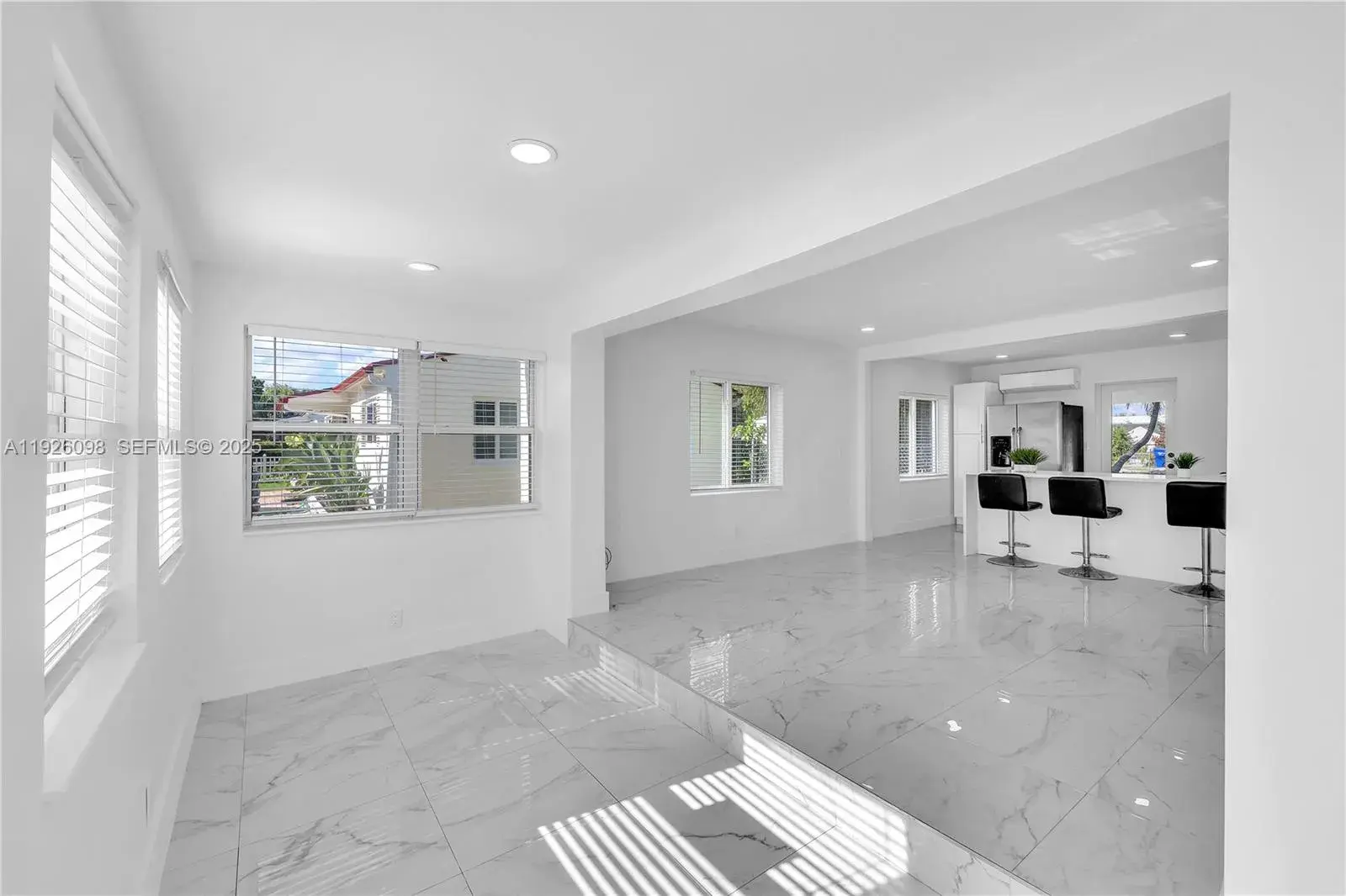 2431 Coolidge St, Hollywood FL 33020