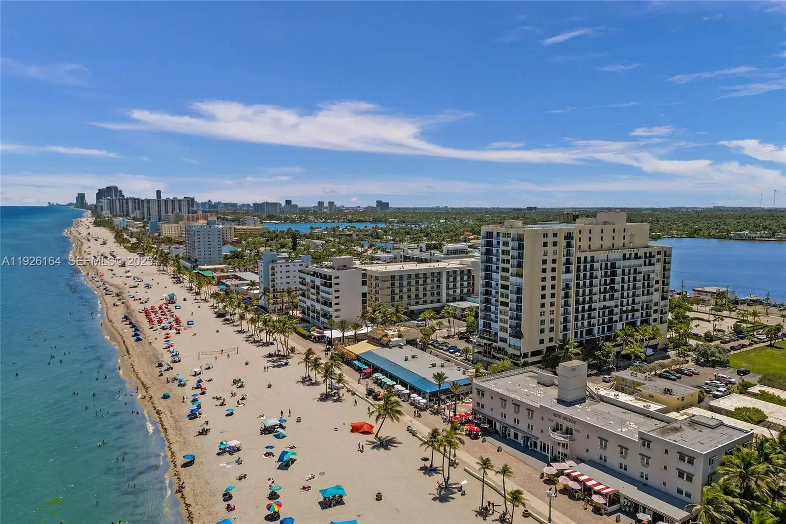 1 bedroom 1 bath Residential for sale at 322 Buchanan St # 610, Hollywood FL 33019