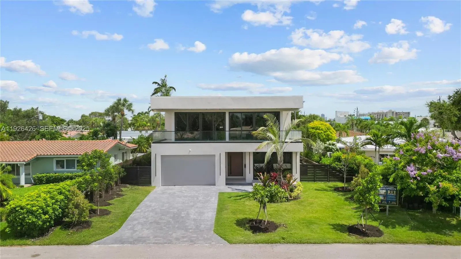 4 bedroom 4 bath for sale at 255 Capri Ave, Lauderdale By The Sea FL 33308