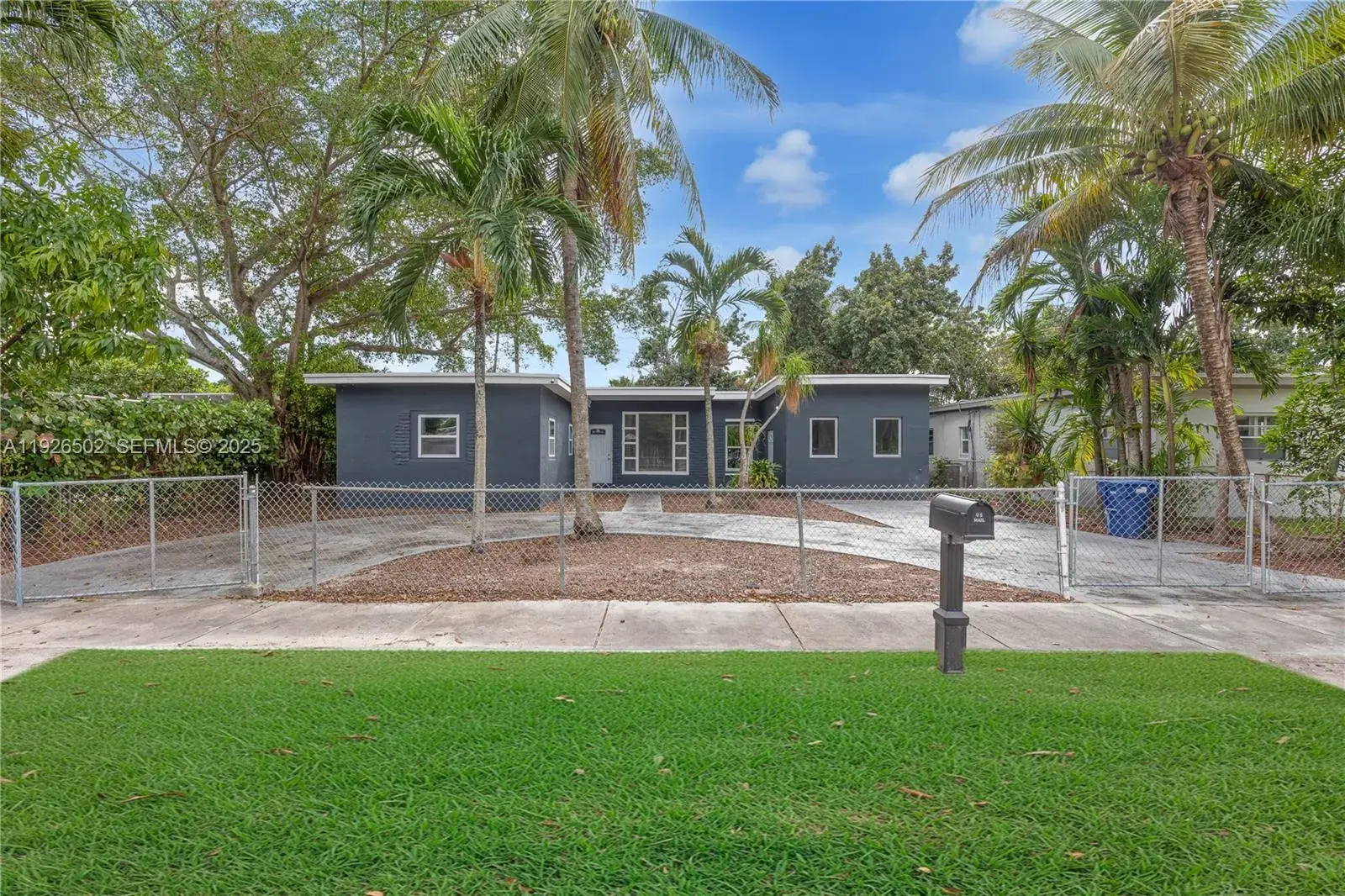 434 NW 110th St, Miami FL 33168