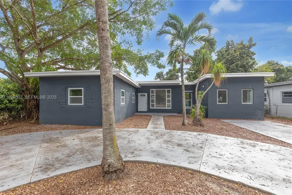 434 NW 110th St, Miami FL 33168