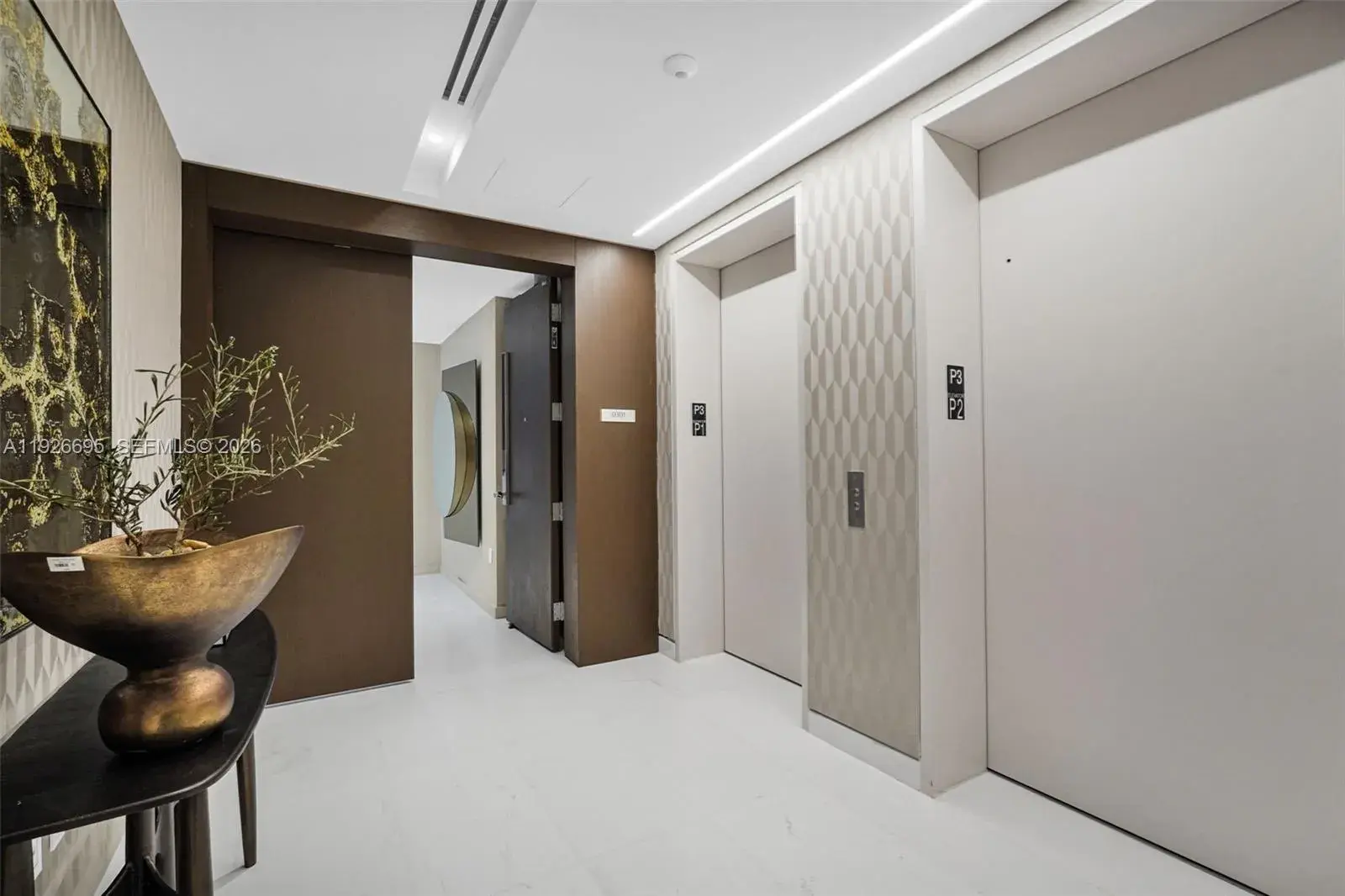 300 Biscayne Blvd Way # 301E, Miami FL 33131