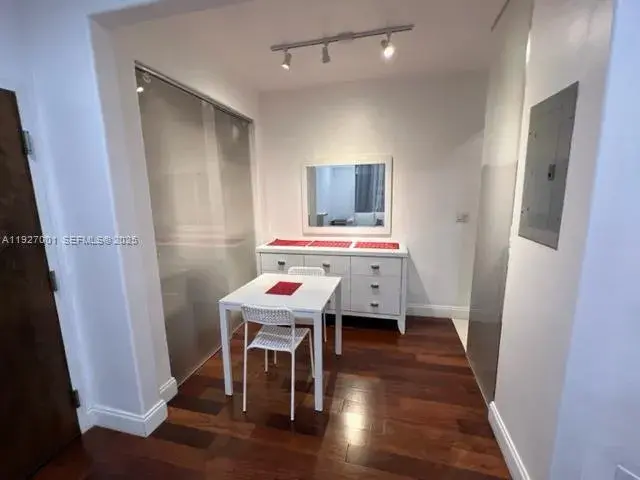 526 15 ST # 2, Miami Beach FL 33139