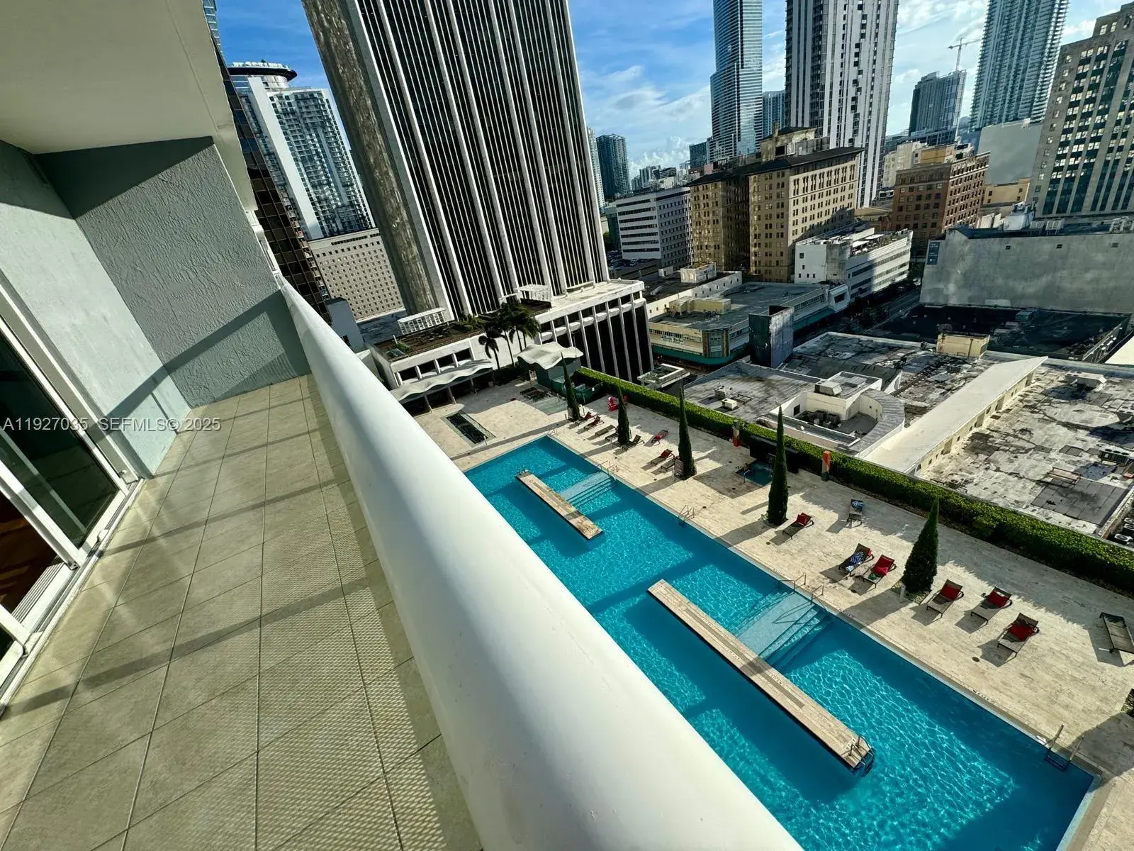 50 BISCAYNE BLVD # 1703, Miami FL 33132