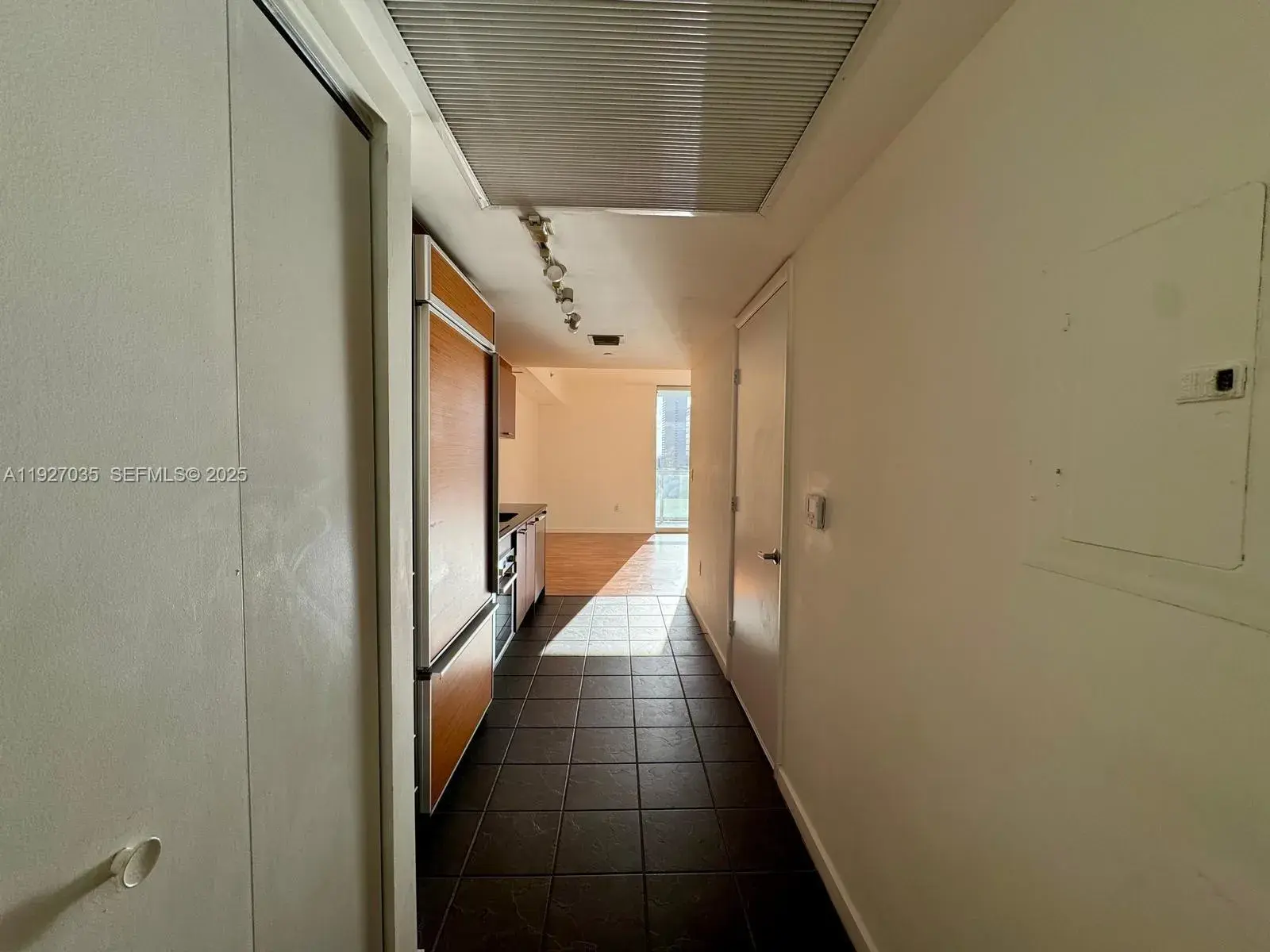 50 BISCAYNE BLVD # 1703, Miami FL 33132