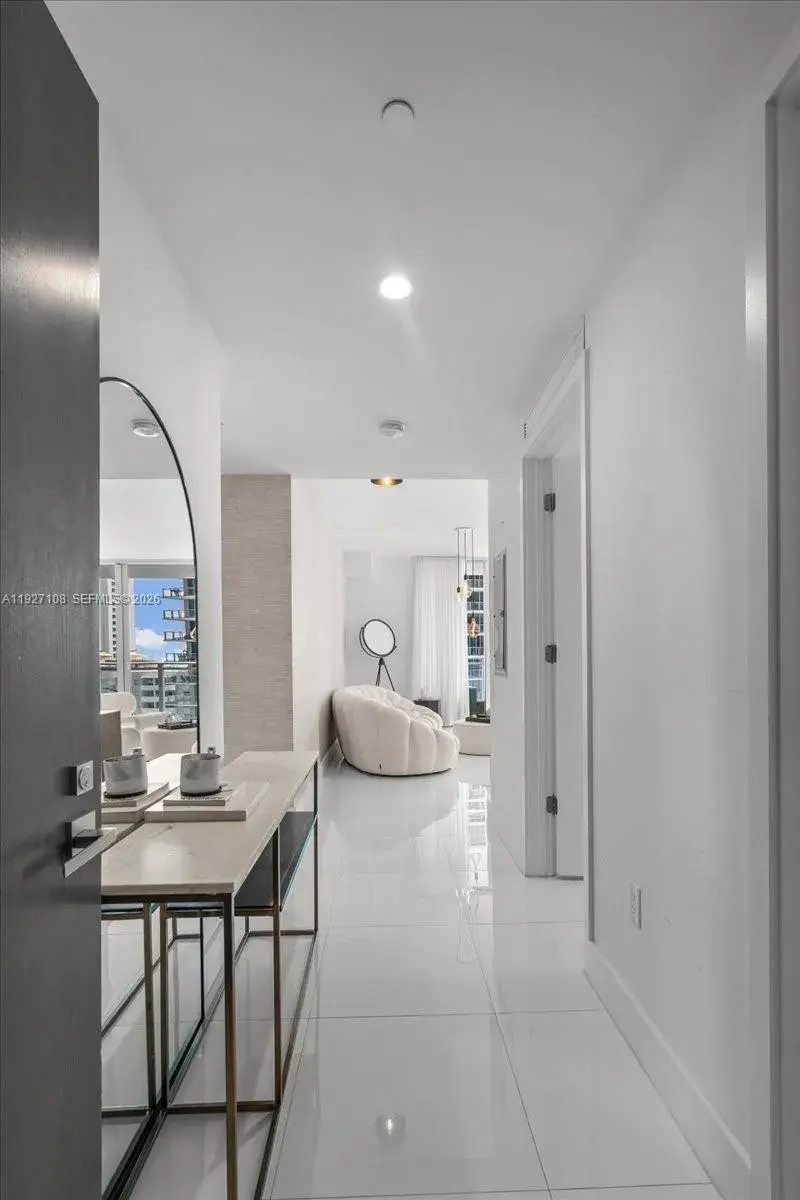 1080 Brickell Ave # 1509, Miami FL 33131