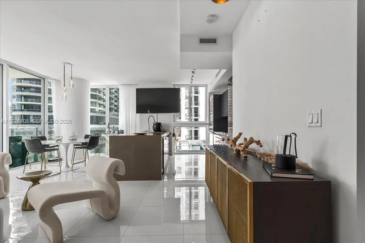 1080 Brickell Ave # 1509, Miami FL 33131